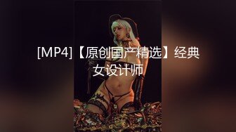 [MP4/ 1.29G] 00后嫩妹双飞名场面！一个甜美一个可爱！双女轮流舔屌，一起翘屁股求操