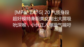 优雅气质尤物御姐女神✿长筒靴牛仔裤 超美性感人妻，半脱牛仔裤掰开美臀插小骚逼，淫荡的模样平时一点看不出来