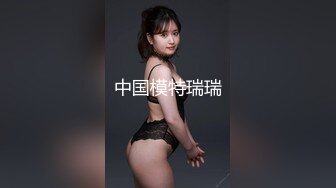 脱衣舞俱乐部的!