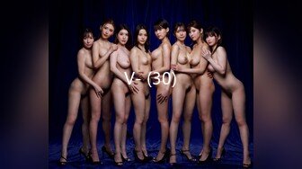 [MP4/ 1.06G]&nbsp;&nbsp;我是探索者168CM顶级美女，极品颜值美腿，伸进内裤摸穴，超近视角深喉，打桩机骑乘爆操