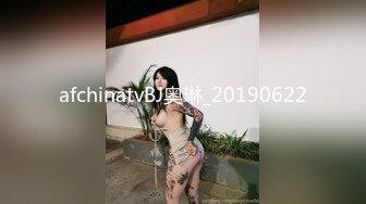 [MP4]JK裙萌妹子啪啪，舌吻舔奶特写口交插嘴后入大力抽插猛操